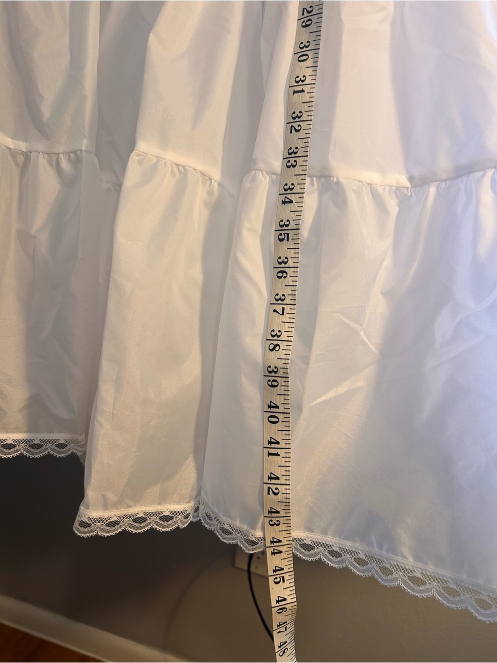 David’s Bridal White high wasted crinoline in Sz 6. - Picture 5 of 15